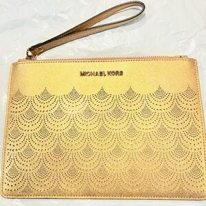 Michael Kors Gold Metallic Laser Cut Wristlet Clutch Large Zip Pouch NWOT
